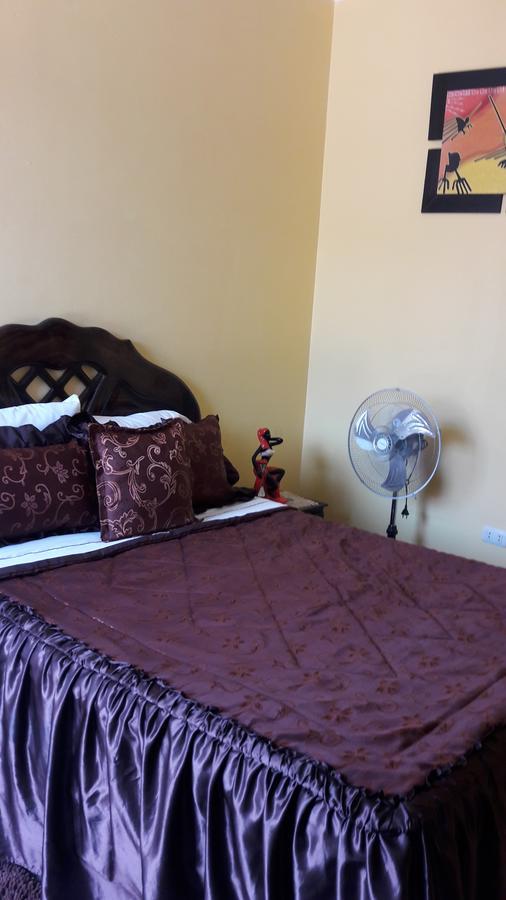 Hostal El Sueno De San Martin 파라카스 외부 사진