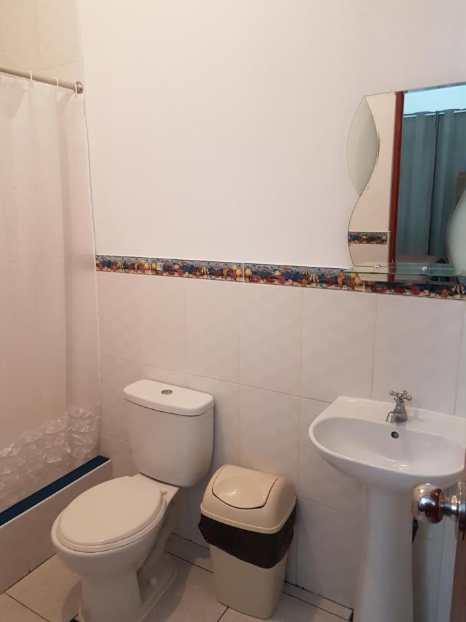 Hostal El Sueno De San Martin 파라카스 외부 사진